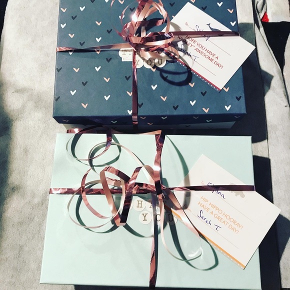 Meet your Posher, Sarah - Picture 2 of 2